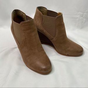 AUDREY BROOKE Cindy Wedge Booties, tan